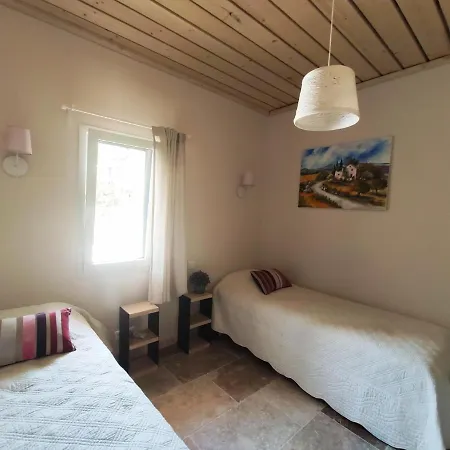 La Bernardiere Du Ventoux 2 *